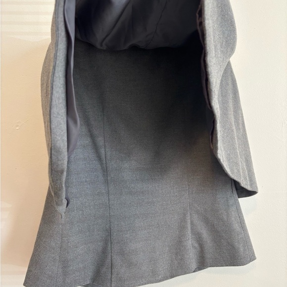 Gray Button Down Office Siren Top with‎ Cape - Size Extra Small - Picture 6 of 7